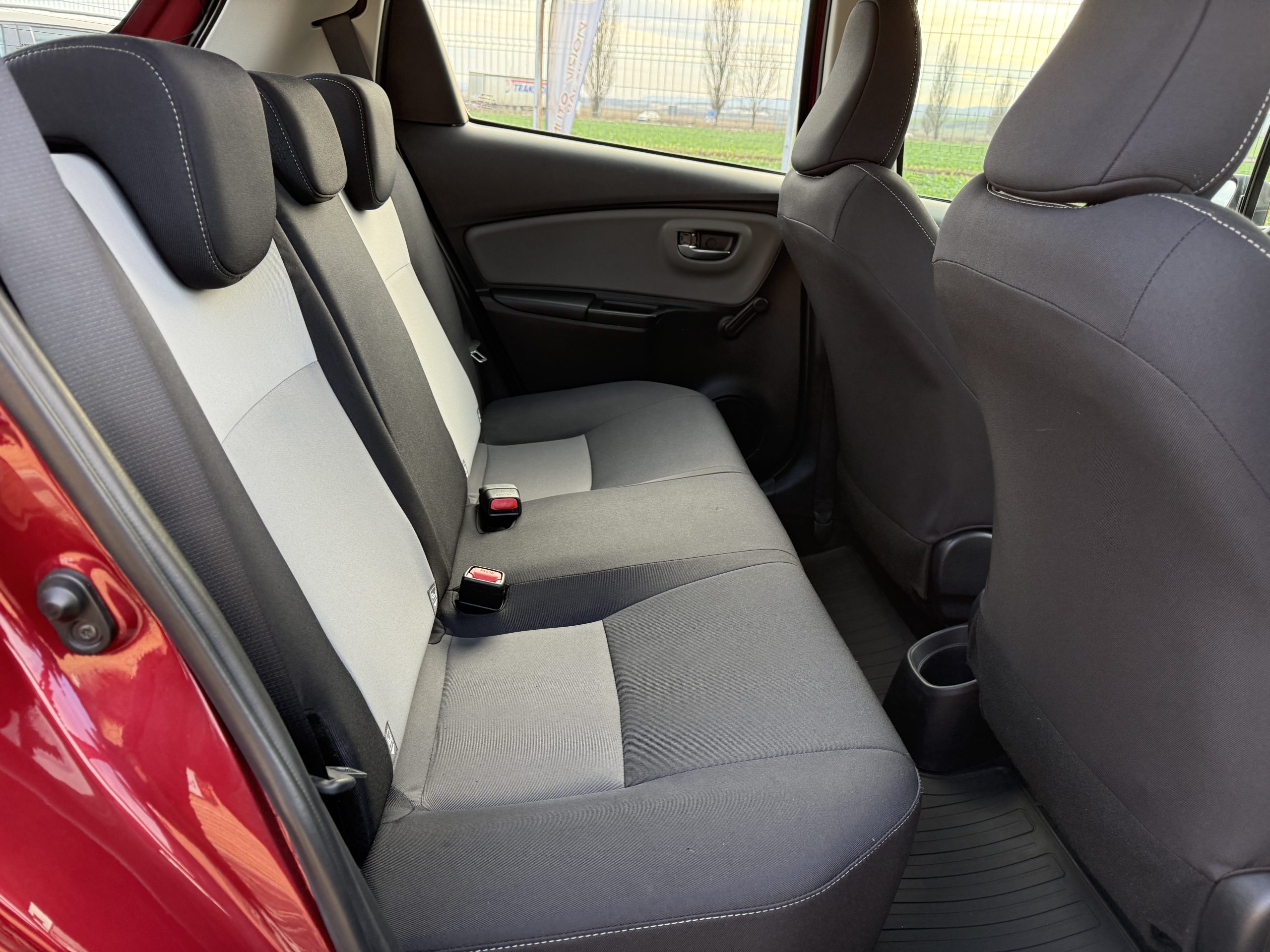 Toyota Yaris 1.0 70Cp Benzina 2017 E6 47358 Km reali Impecabila!