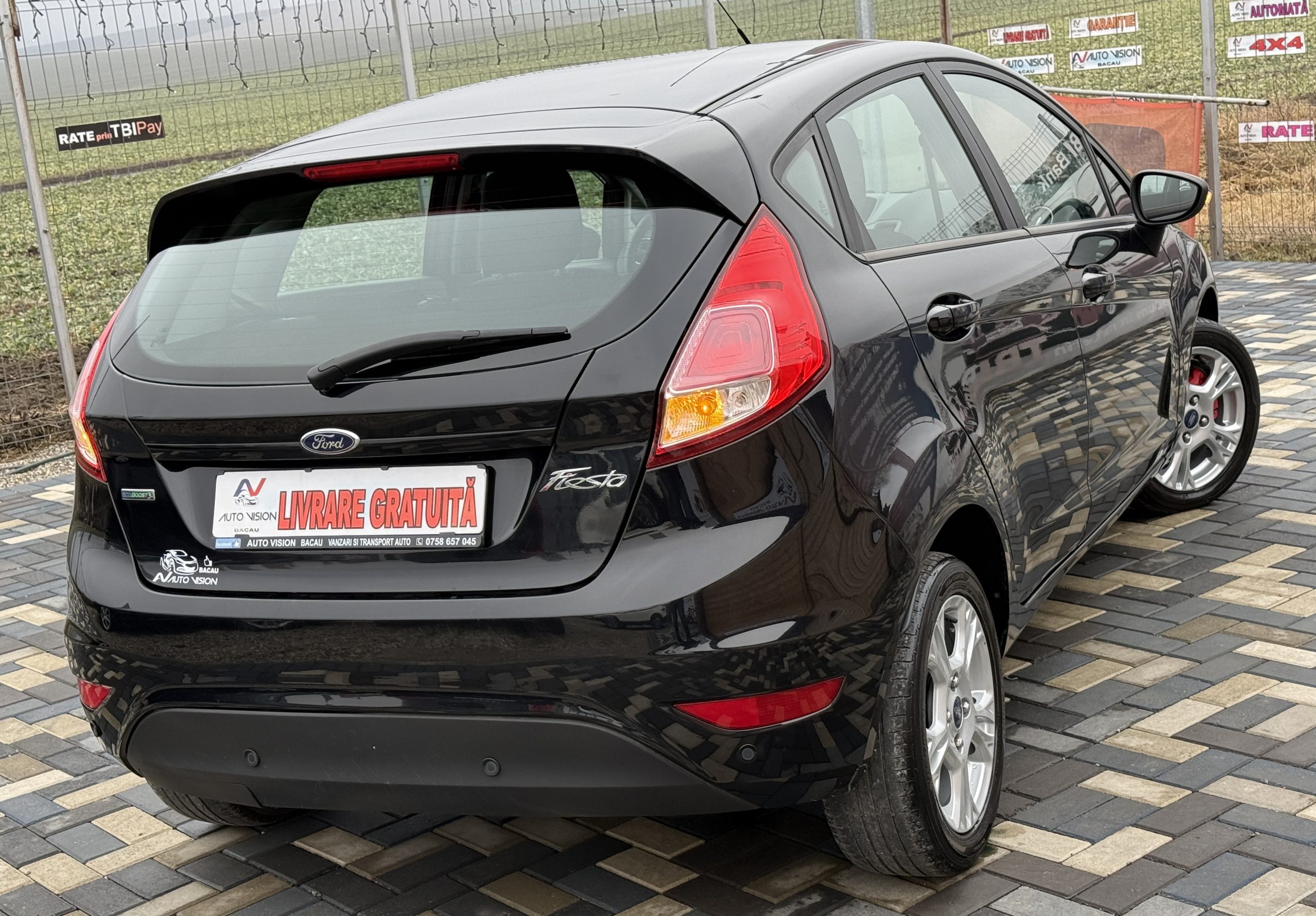 Ford Fiesta 1.0ecoboost benzina 12/2015 E6 Km reali Impecabila!