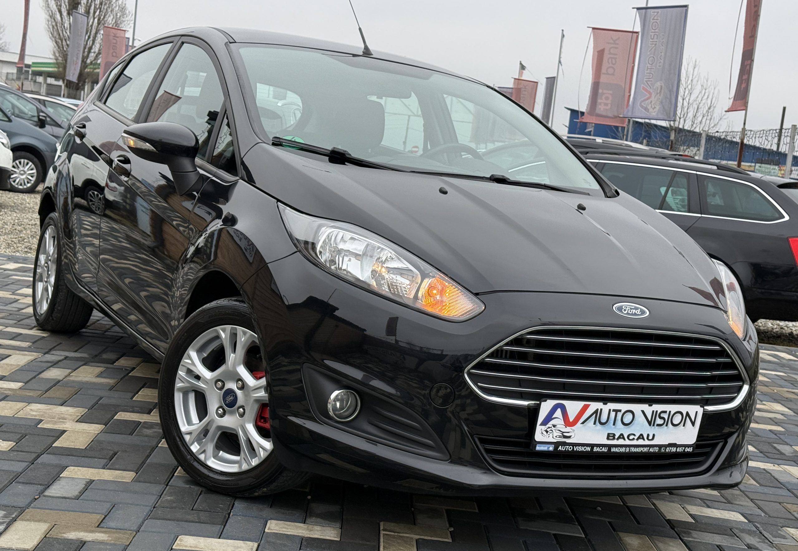 Ford Fiesta 1.0ecoboost benzina 12/2015 E6 Km reali Impecabila!