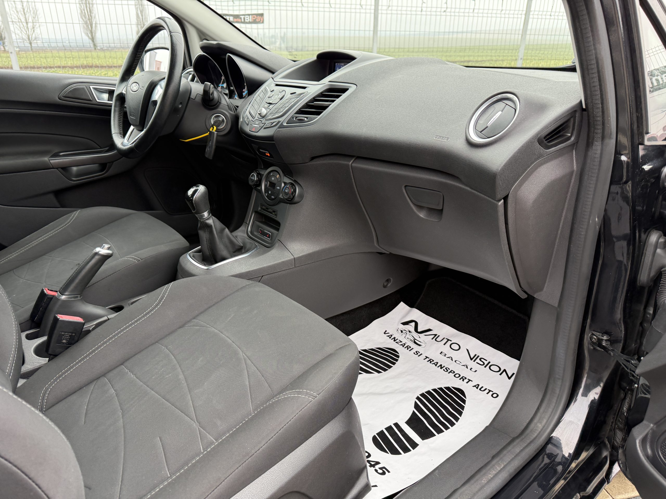 Ford Fiesta 1.0ecoboost benzina 12/2015 E6 Km reali Impecabila!