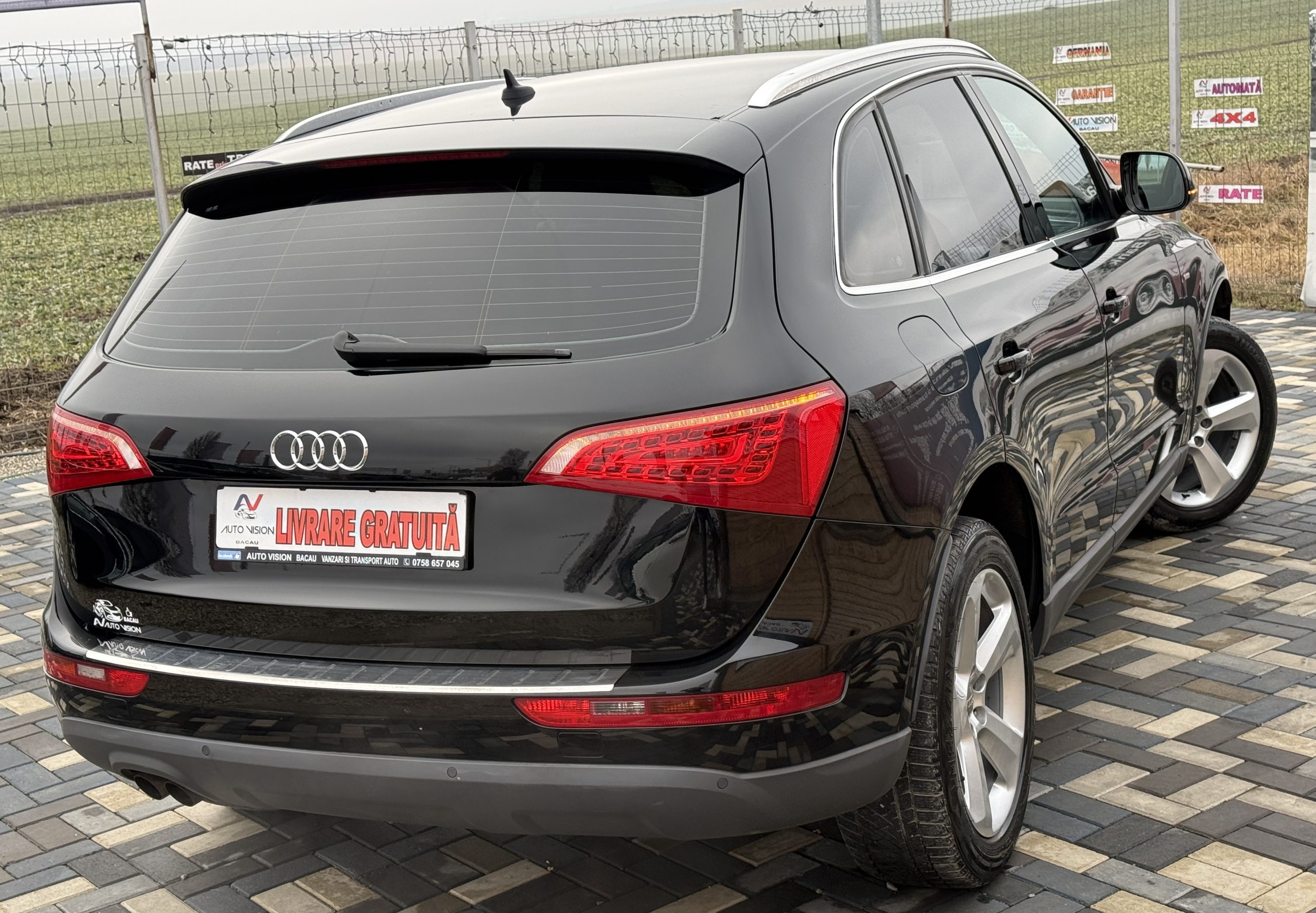 Audi Q5 Quattro S-line 2.0 TDI 170Cp Automata 2011 E5 Led NAV RO