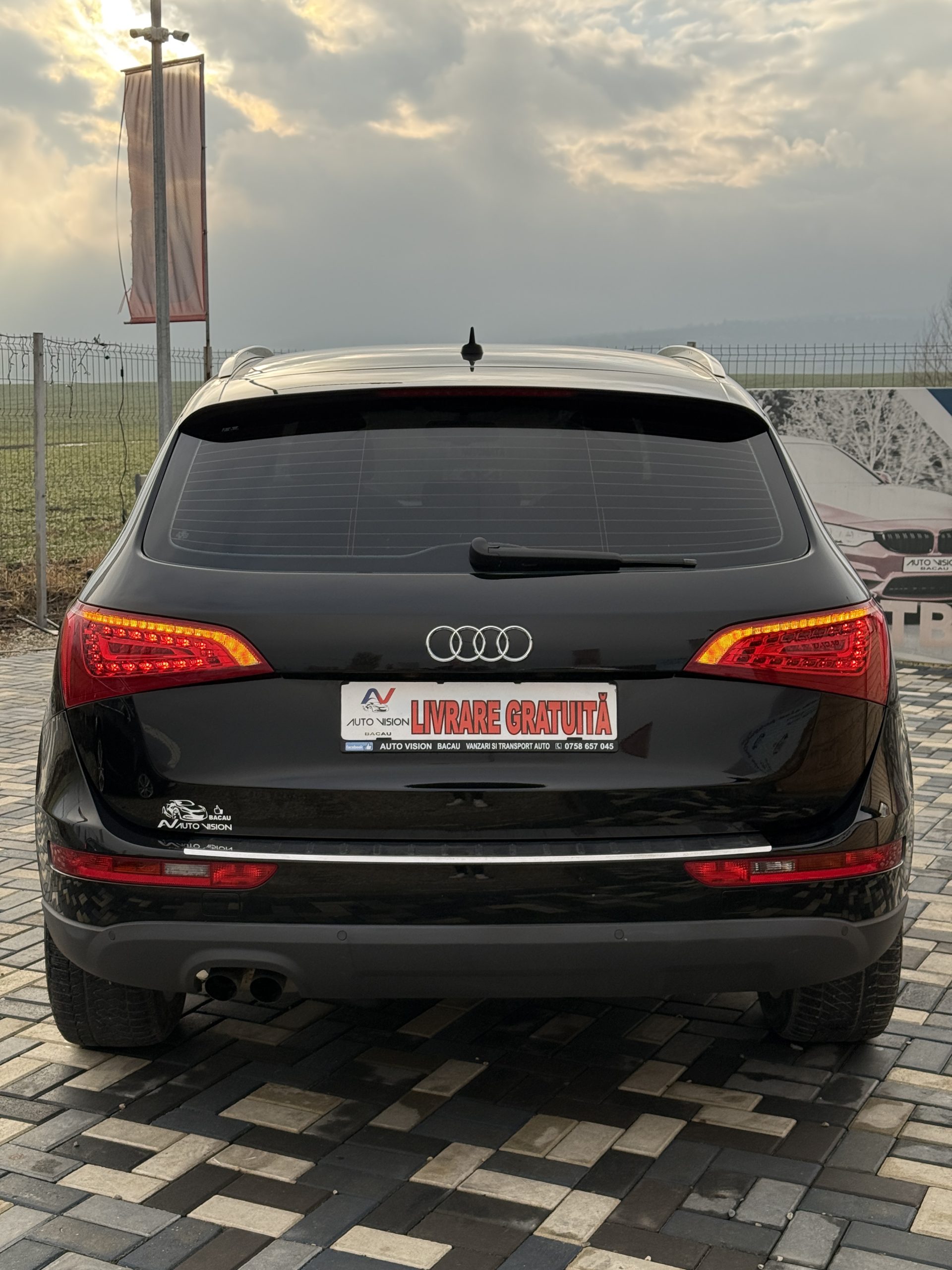 Audi Q5 Quattro S-line 2.0 TDI 170Cp Automata 2011 E5 Led NAV RO