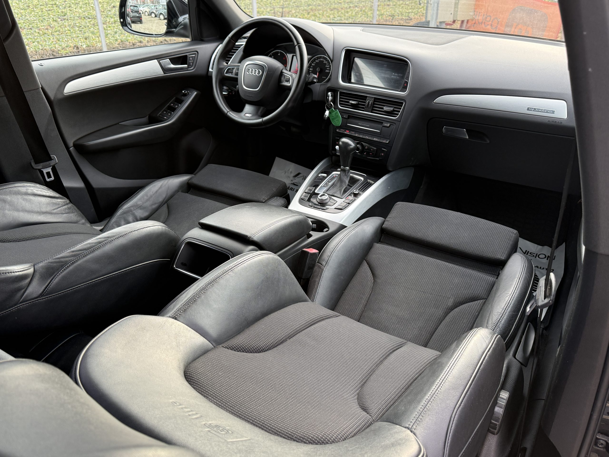 Audi Q5 Quattro S-line 2.0 TDI 170Cp Automata 2011 E5 Led NAV RO