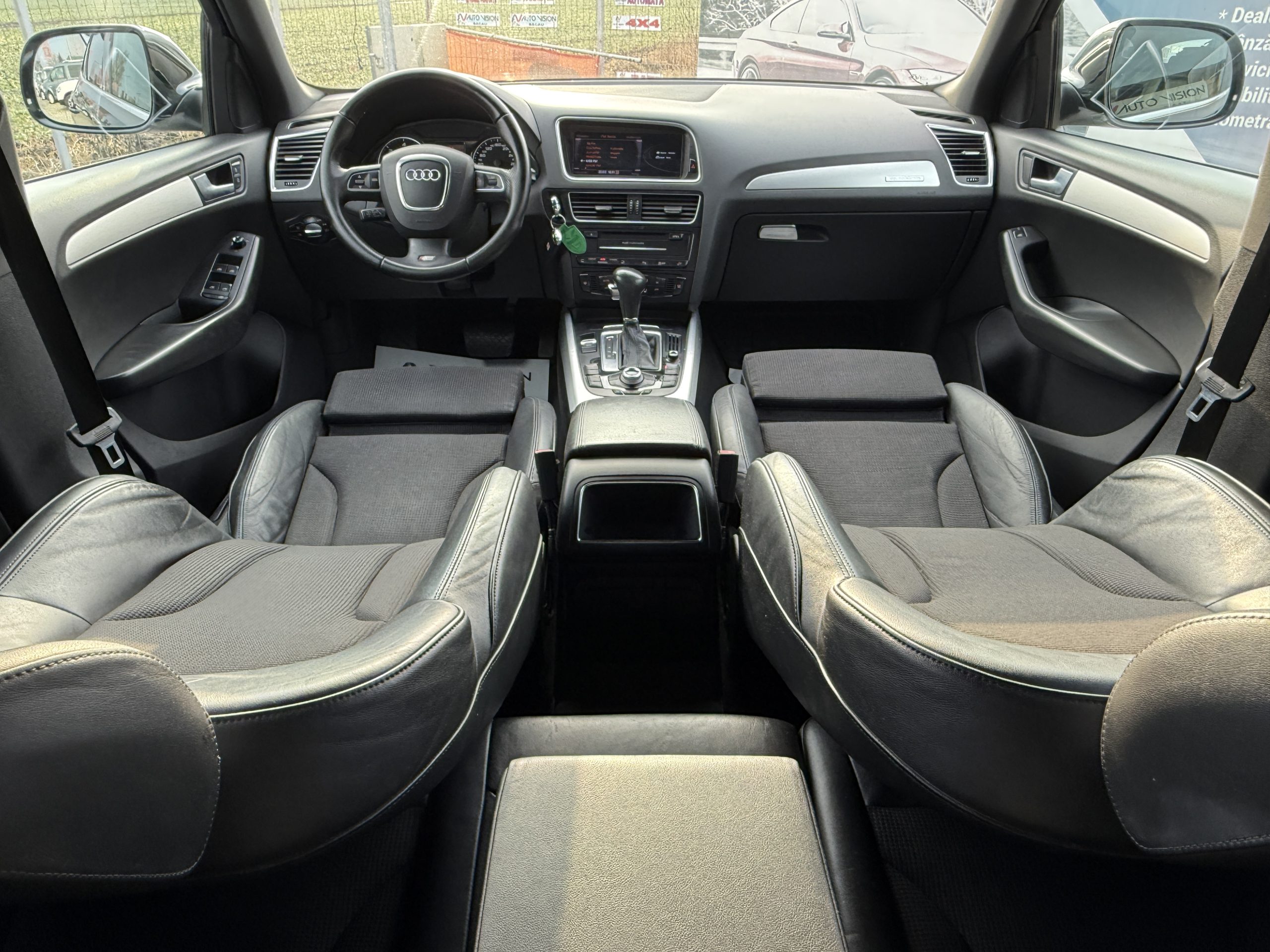 Audi Q5 Quattro S-line 2.0 TDI 170Cp Automata 2011 E5 Led NAV RO