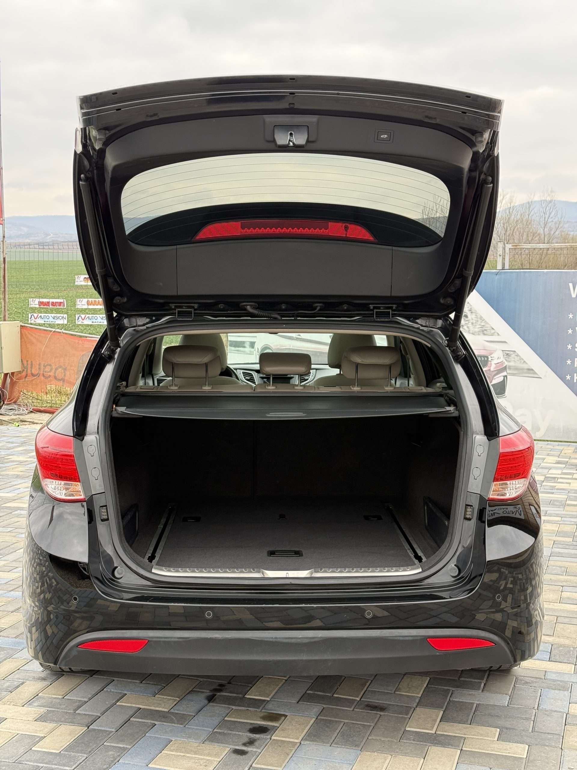 Hyundai i40 AUTOMATA 1.7DIESEL 136CP 11/2014 Extra FULL Germania