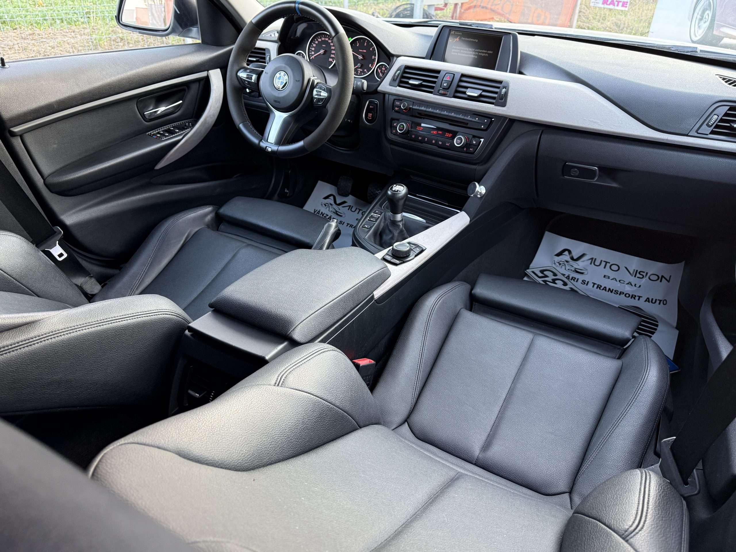 BMW F30 318d 2.0TDi 136CP 04/2014 Euro5 M pachet int/ext Full piele Germania!