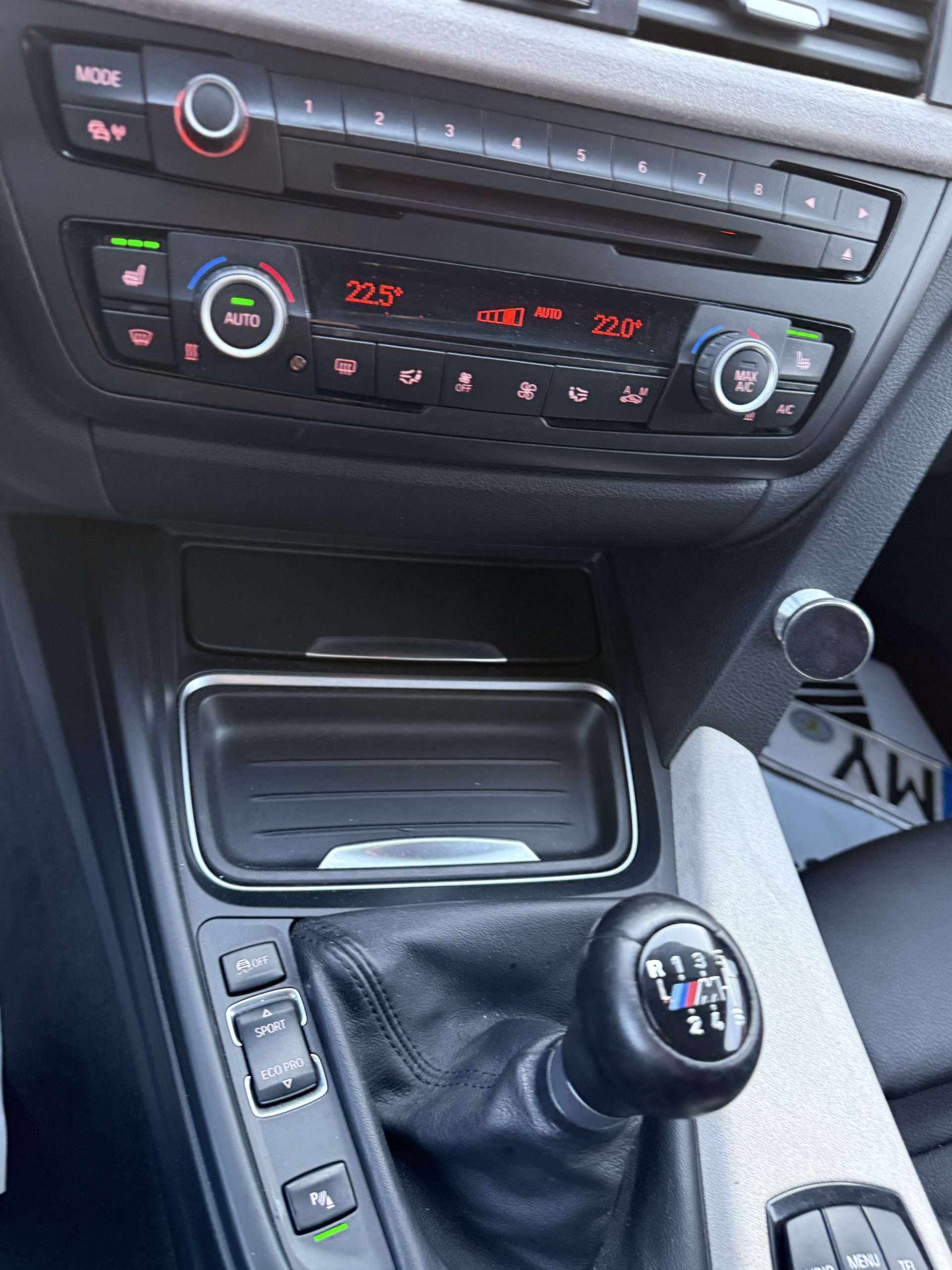 BMW F30 318d 2.0TDi 136CP 04/2014 Euro5 M pachet int/ext Full piele Germania!