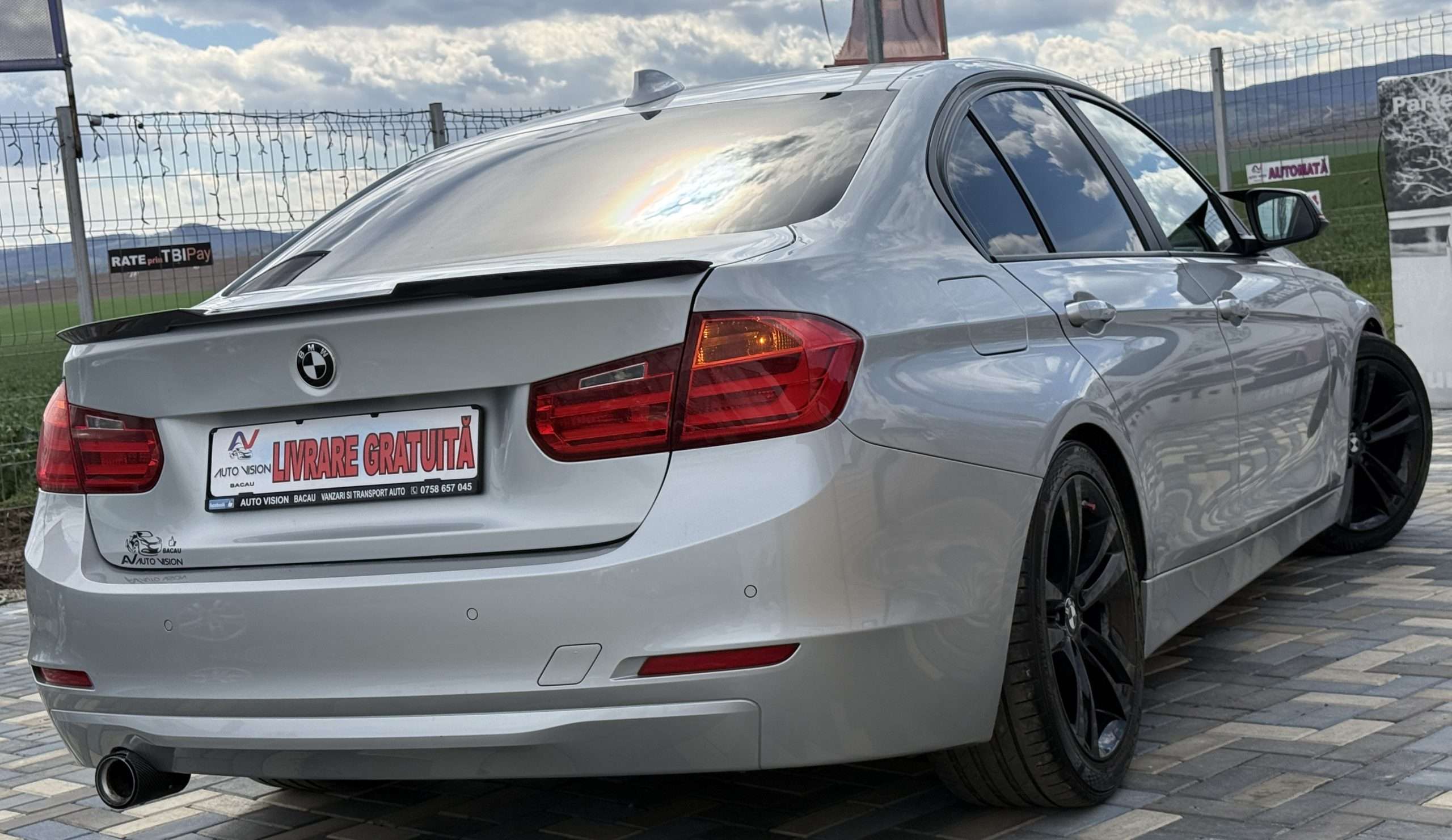 BMW F30 318d 2.0TDi 136CP 04/2014 Euro5 M pachet int/ext Full piele Germania!