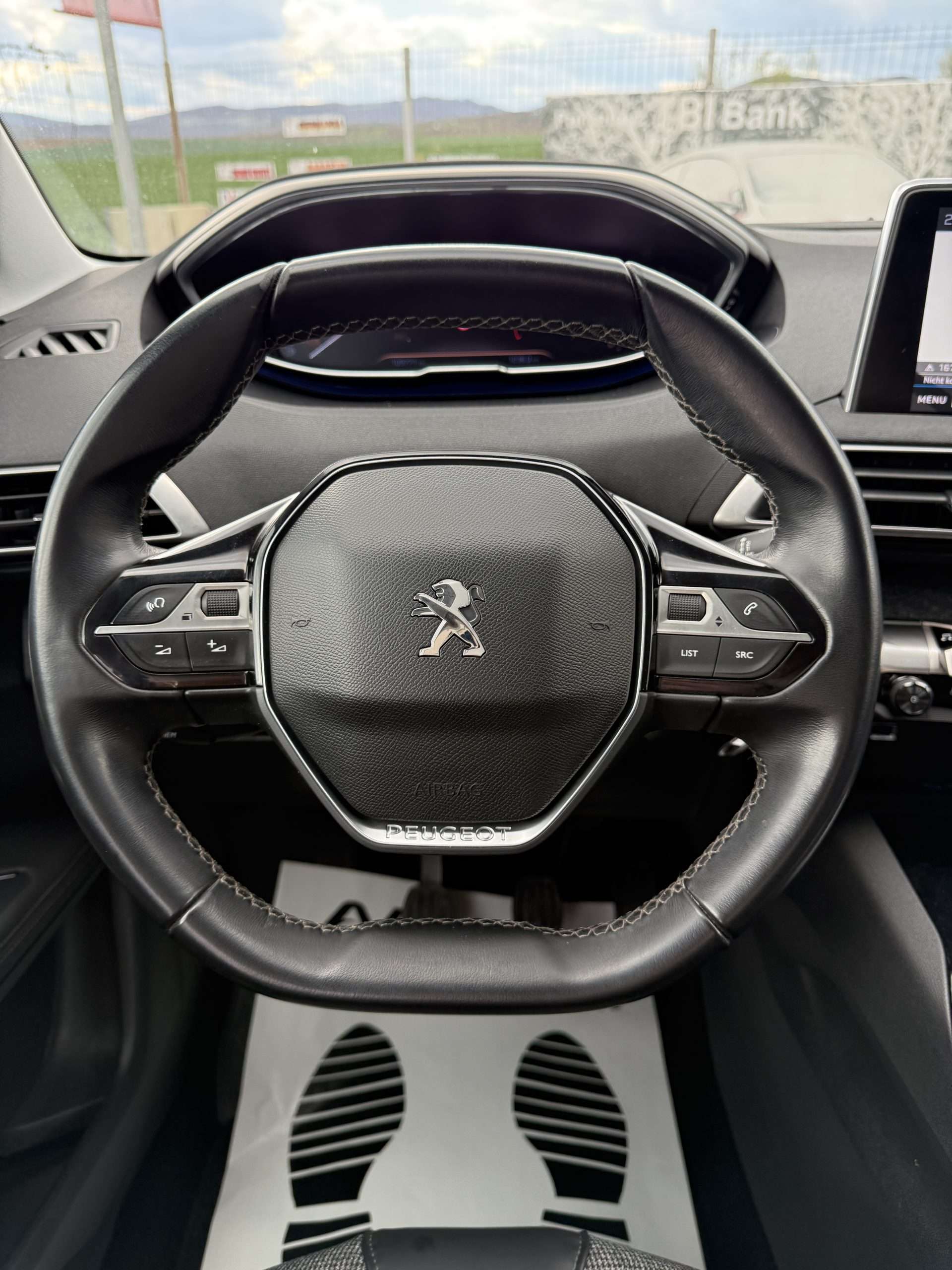 *Peugeot 5008 PureTech 1.2 Benzina 130Cp 06/2017 E6 i-Cockpit digital Full LED Km reali import Germania!