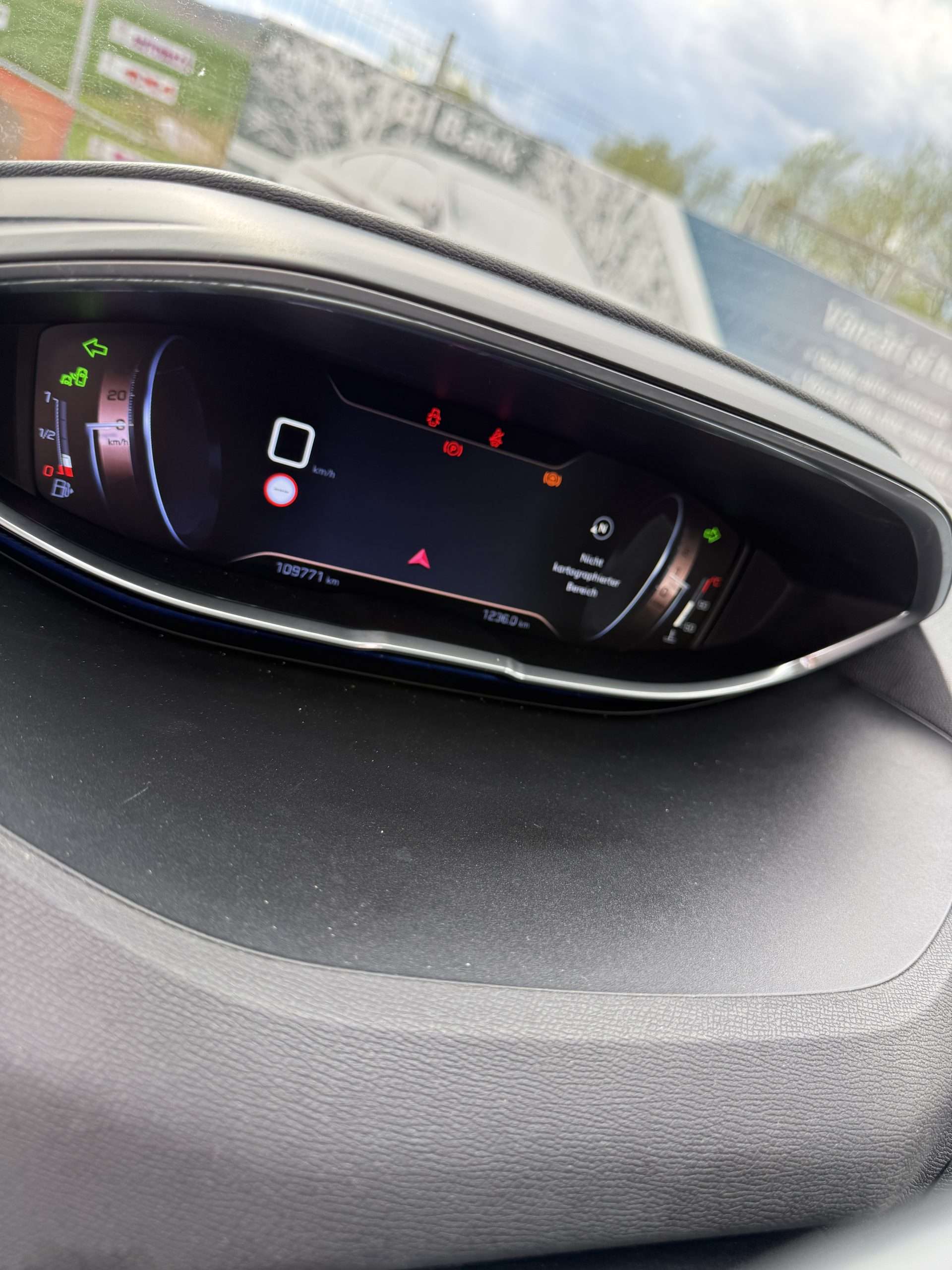 *Peugeot 5008 PureTech 1.2 Benzina 130Cp 06/2017 E6 i-Cockpit digital Full LED Km reali import Germania!