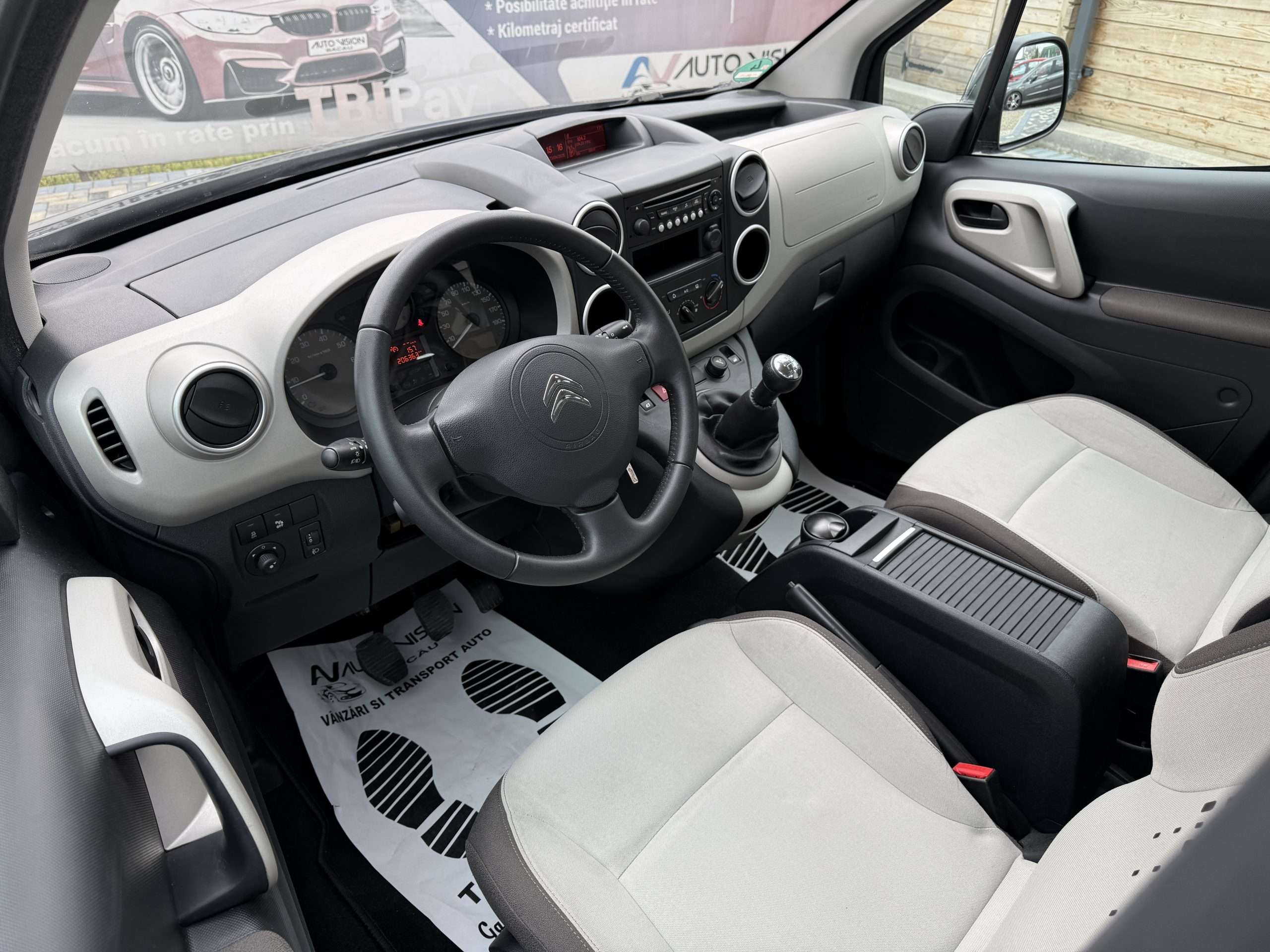 Citroen BERLINGO 1.6 Diesel 93CP 09/2014 Euro5 Ac Km reali stare impecabila Import Germania !