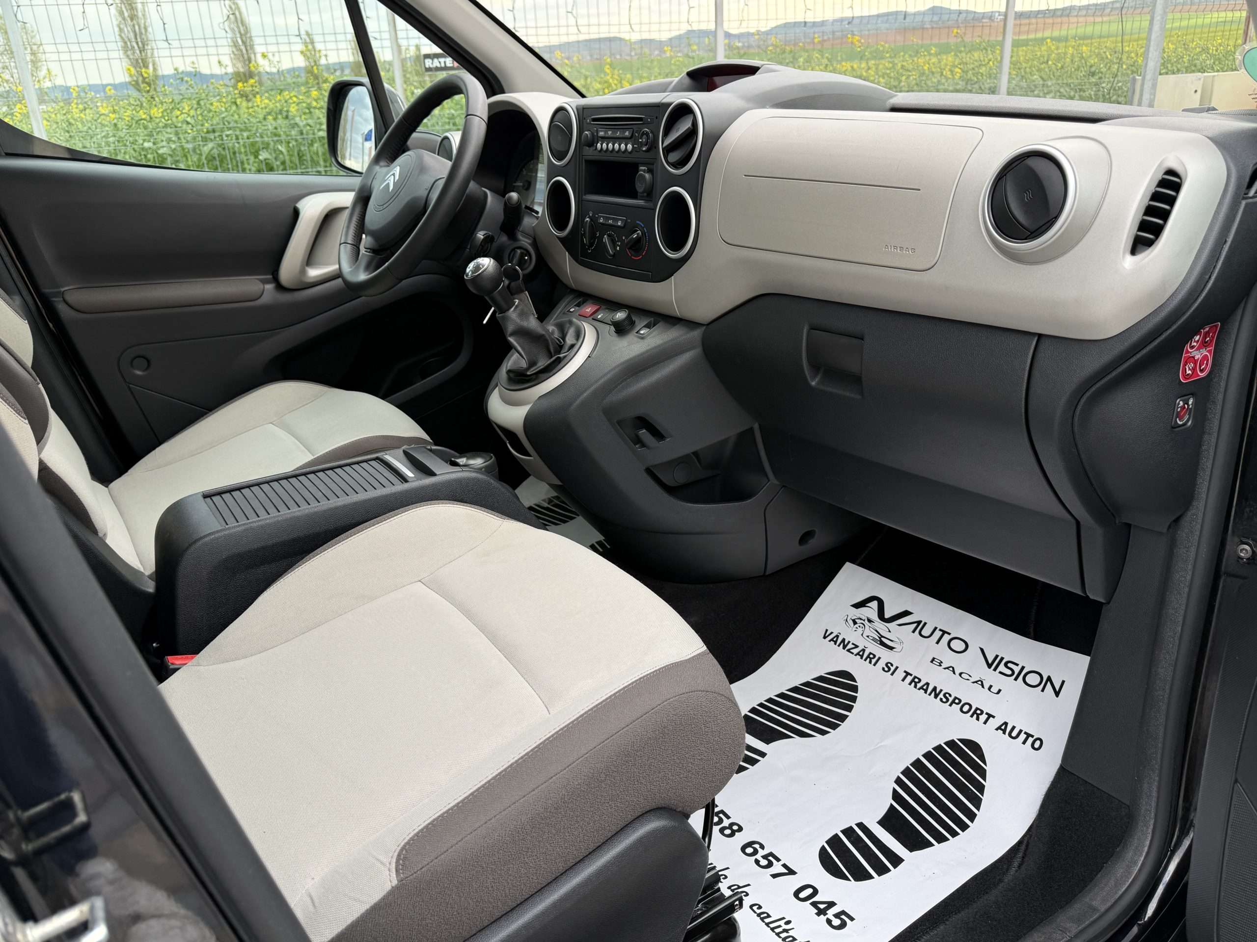 Citroen BERLINGO 1.6 Diesel 93CP 09/2014 Euro5 Ac Km reali stare impecabila Import Germania !