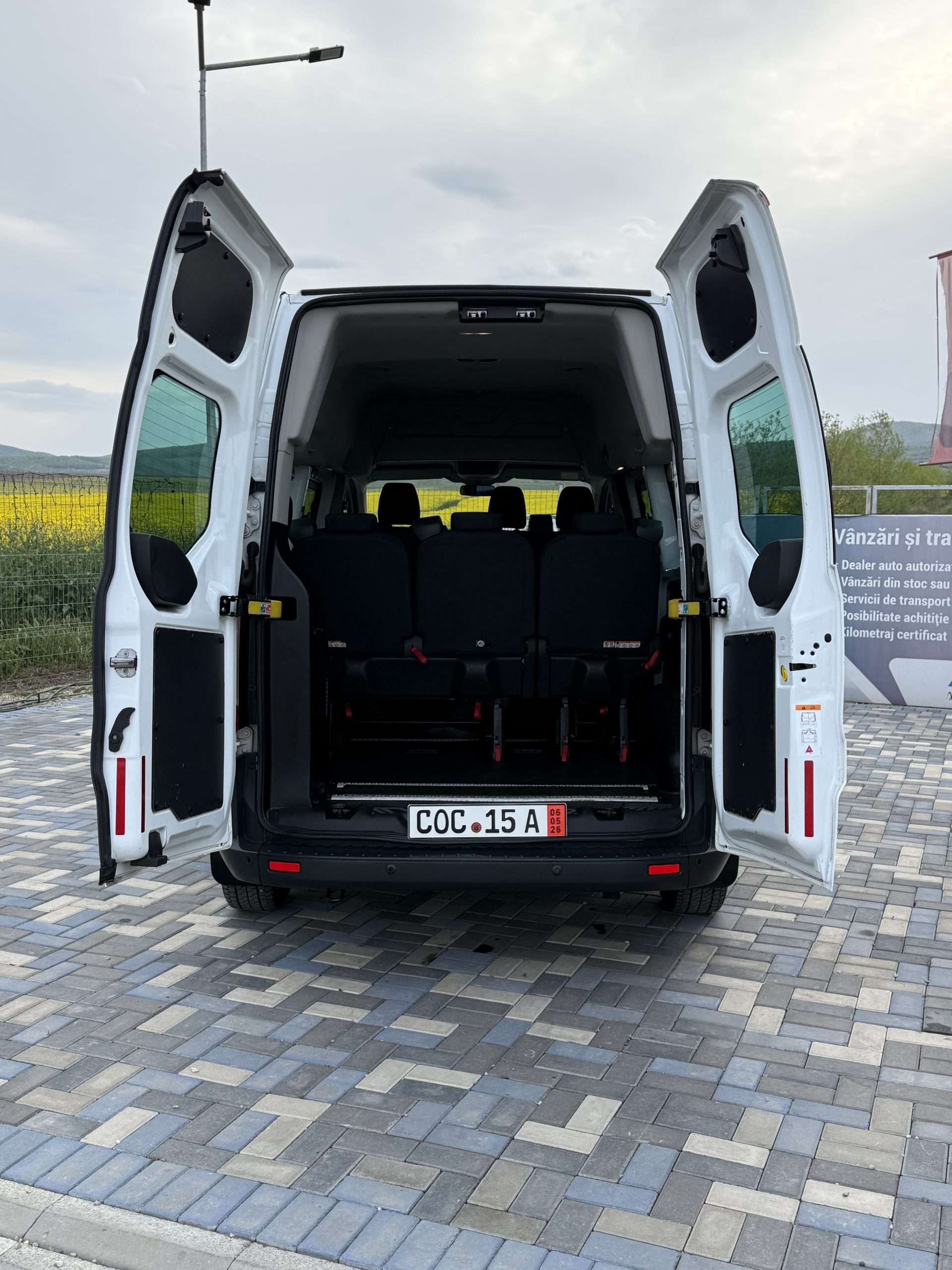 Ford Transit CUSTOM 8+1 locuri 2.2TDci 125CP 10/2014 scaune individuale in stare ireprosabila import Germania!