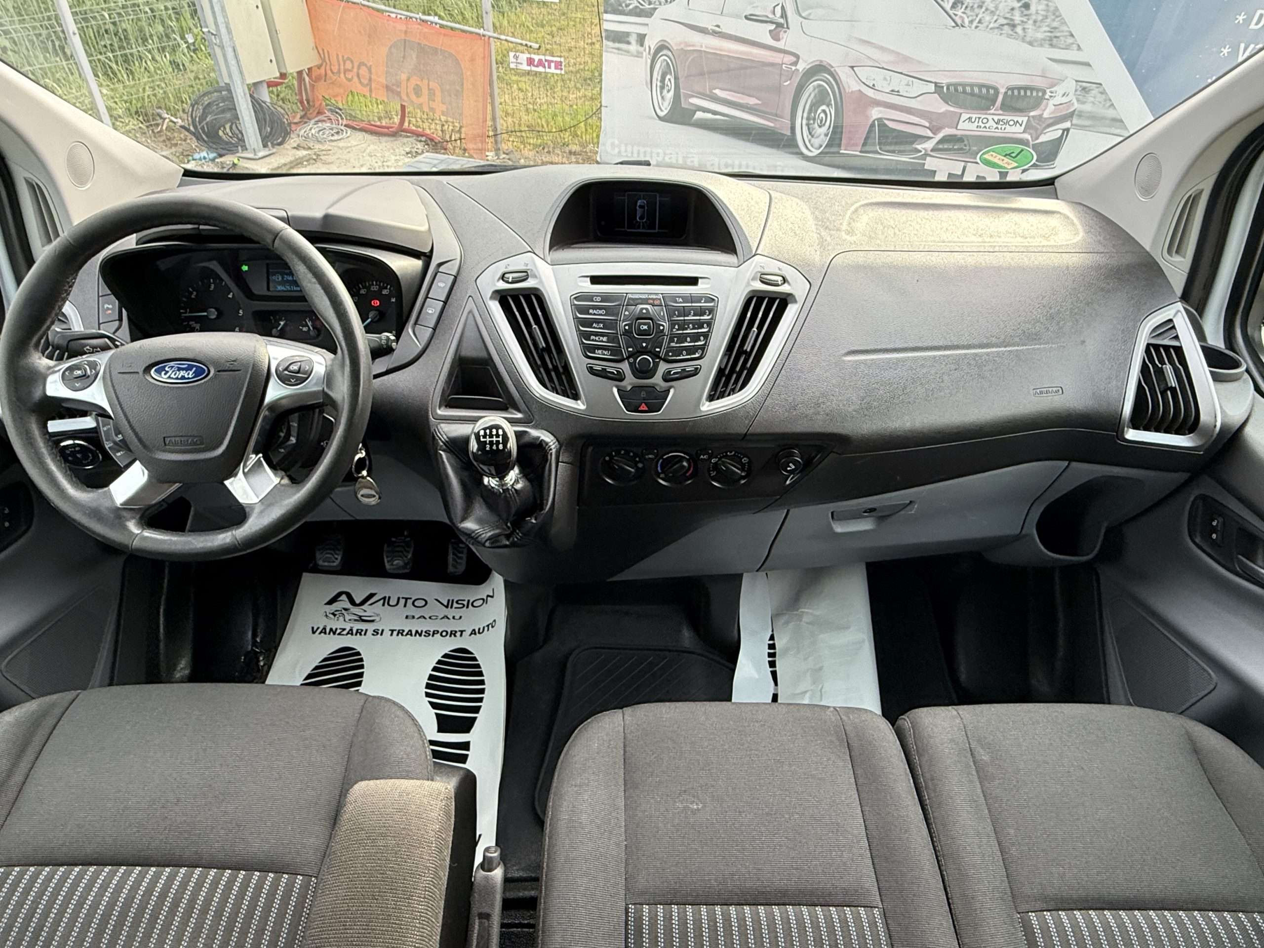 Ford Transit CUSTOM 8+1 locuri 2.2TDci 125CP 10/2014 scaune individuale in stare ireprosabila import Germania!
