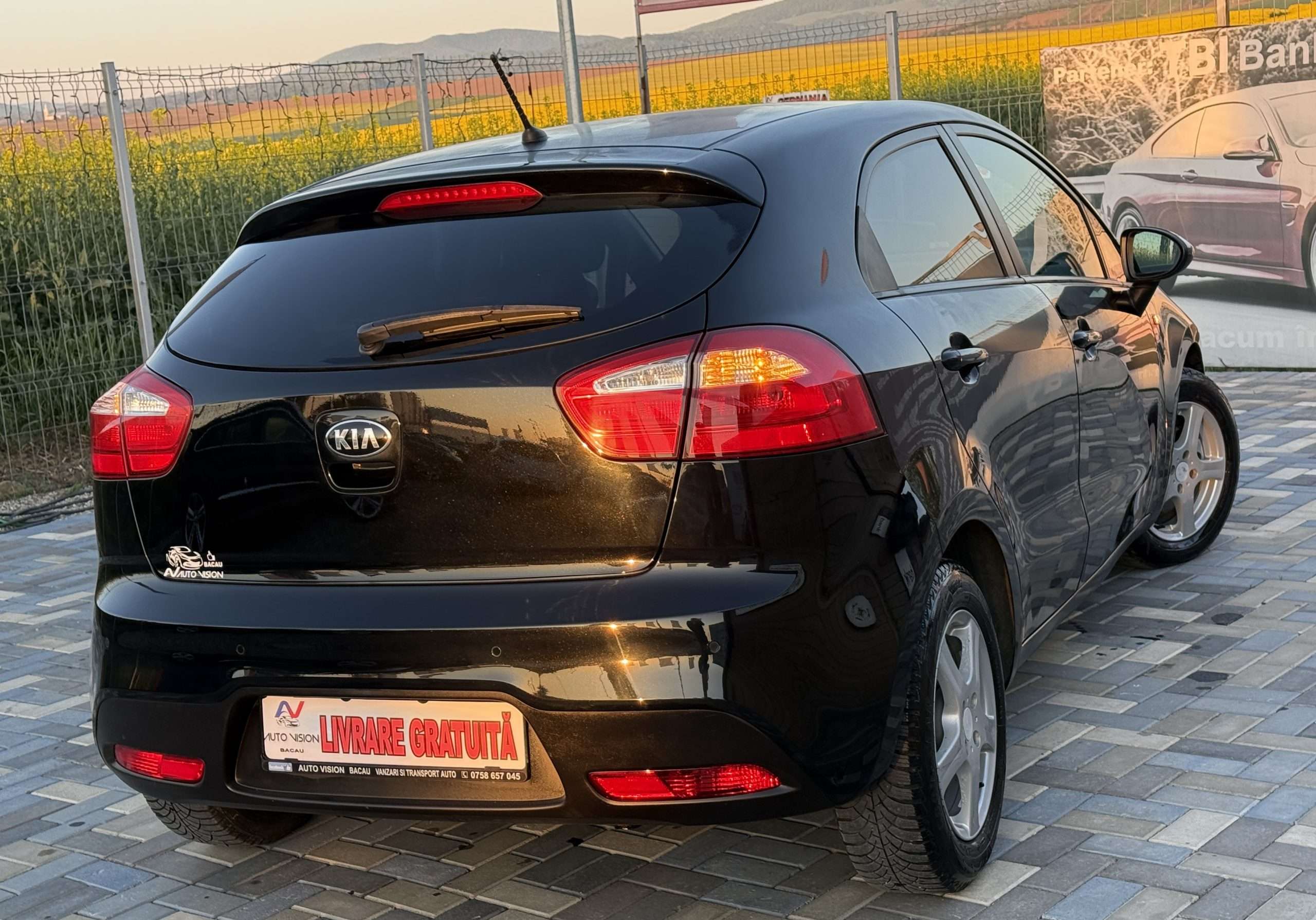 Kia Rio 1.4 Benzina 109 Cp 10/2014 EURO5 Clima 6+1 trepte km reali Import Germania!