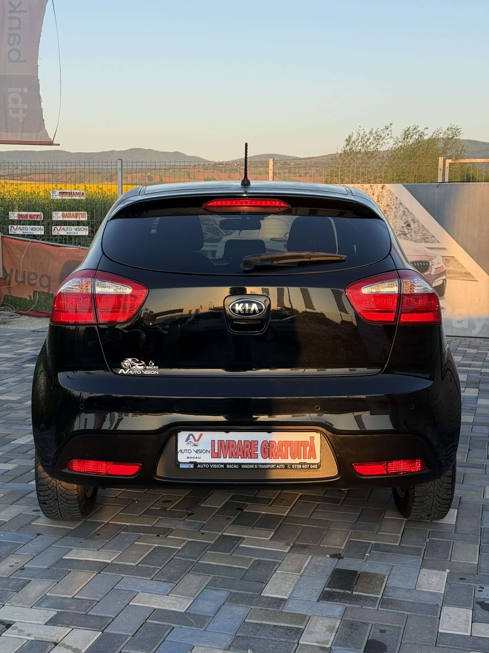 Kia Rio 1.4 Benzina 109 Cp 10/2014 EURO5 Clima 6+1 trepte km reali Import Germania!
