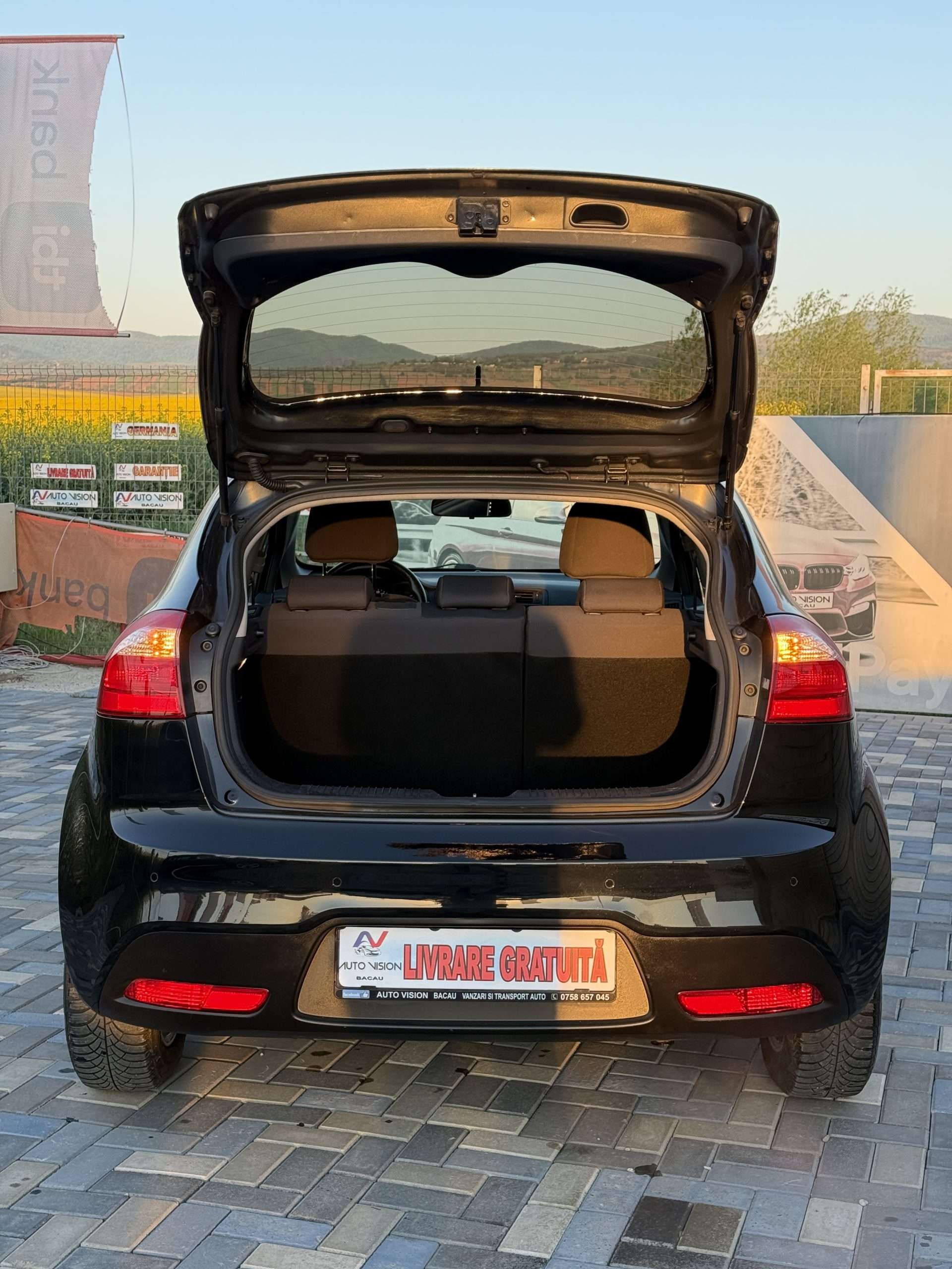 Kia Rio 1.4 Benzina 109 Cp 10/2014 EURO5 Clima 6+1 trepte km reali Import Germania!