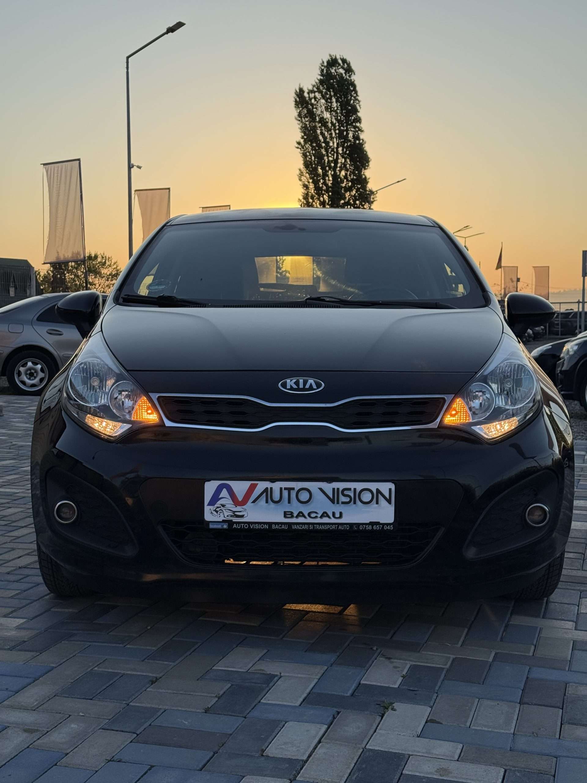 Kia Rio 1.4 Benzina 109 Cp 10/2014 EURO5 Clima 6+1 trepte km reali Import Germania!