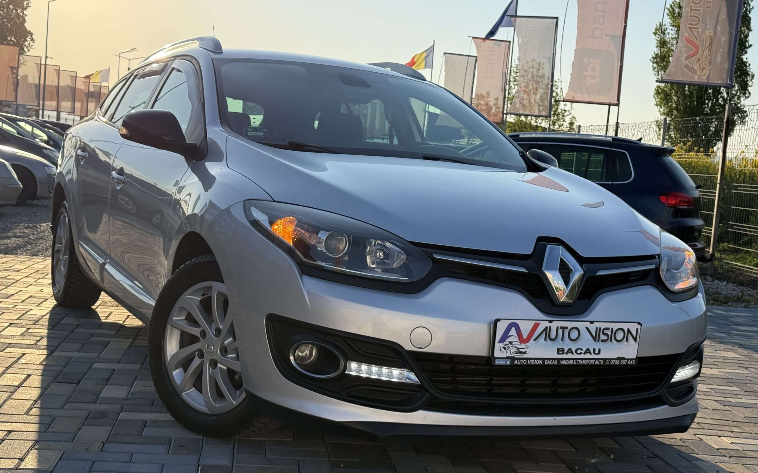 Renault Megane facelift LIMITED 1.5dCI 110CP 06/2016 Euro6 NAV LED Import Germania!