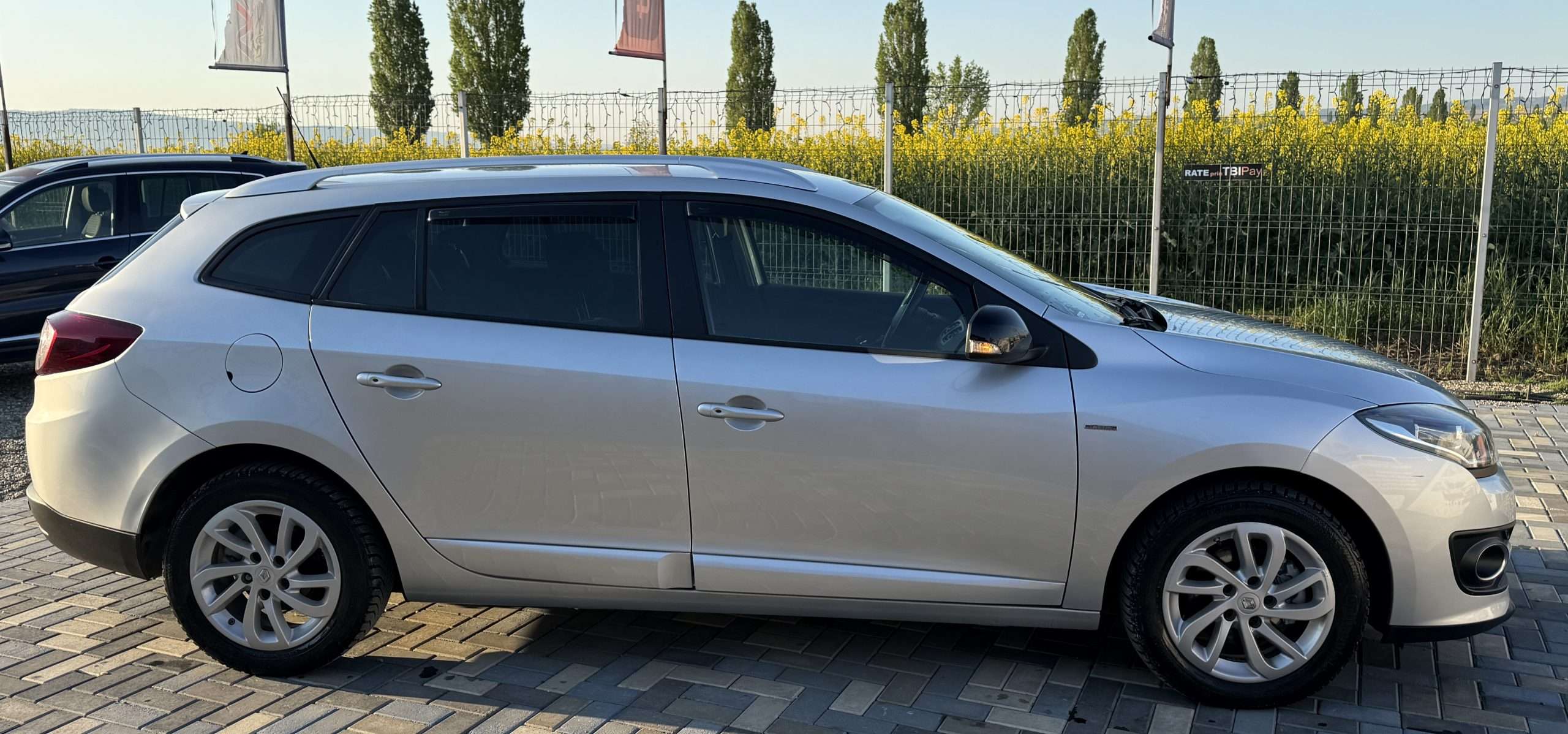 Renault Megane facelift LIMITED 1.5dCI 110CP 06/2016 Euro6 NAV LED Import Germania!