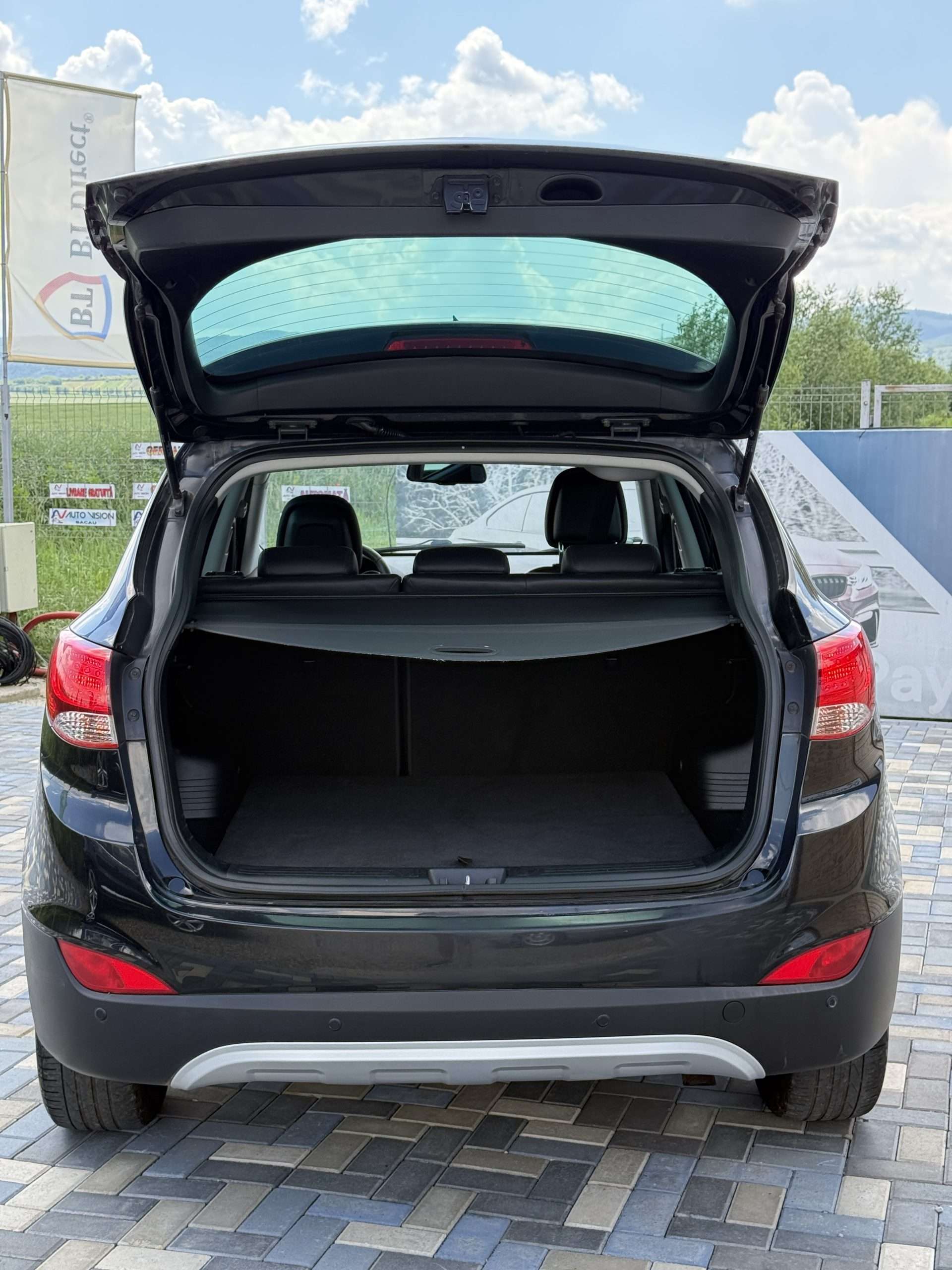 Hyundai iX35 2.0 Benzina 163Cp Cutie AUTOMATA 02/2011 E5 FULL PIELE Panoramic NAV Top Import Germania!