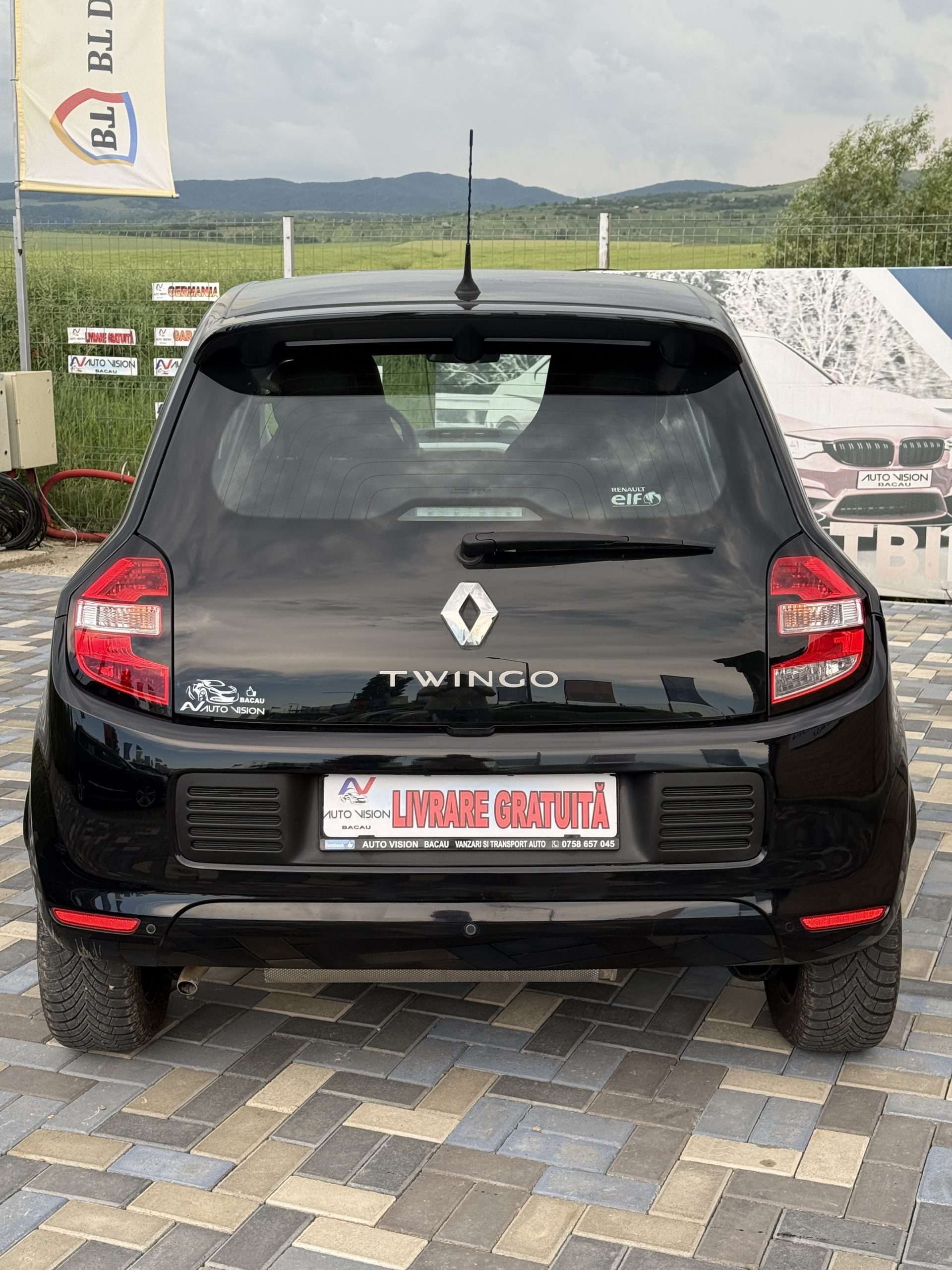 Renault Twingo facelift 0.9 Benzina 90CP 06/2017 Euro6 AC LED 4usi Impecabila Import Germania!