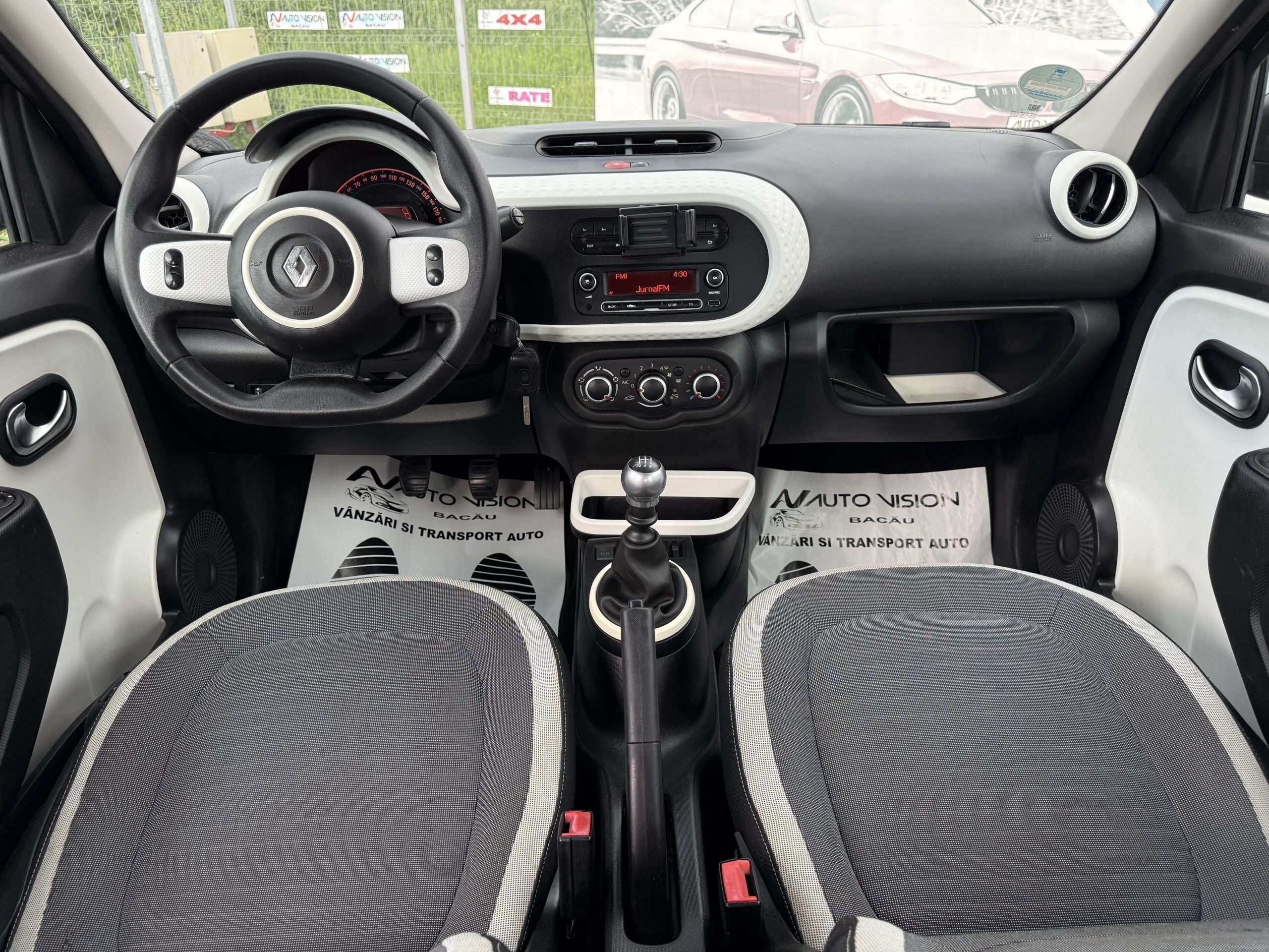 Renault Twingo facelift 0.9 Benzina 90CP 06/2017 Euro6 AC LED 4usi Impecabila Import Germania!