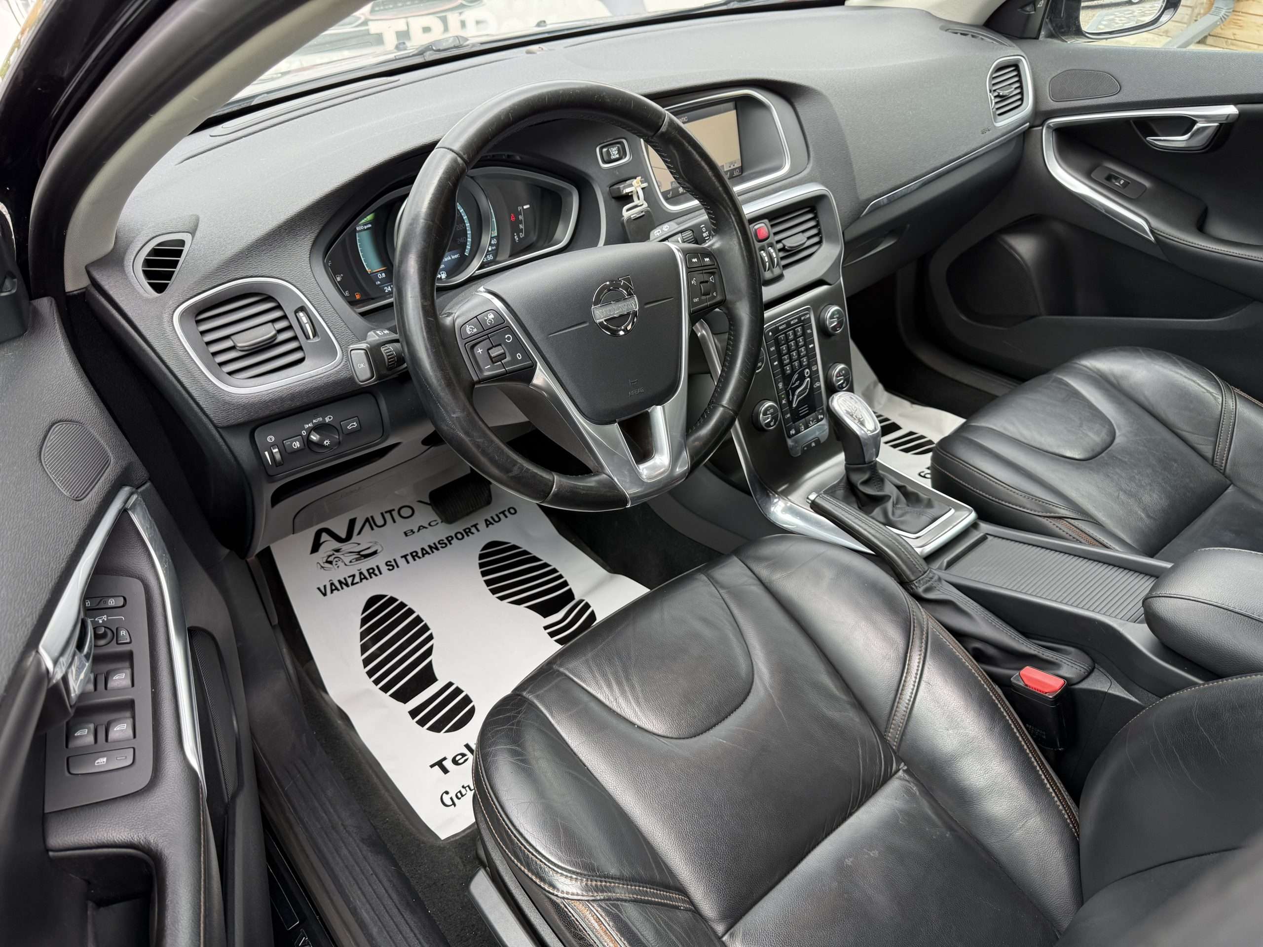 VOLVO V40 Cross Country 2.0 Diesel 150CP AUTOMATA distronic 02/2013 Euro5 Full Piele NAV Clima XENON Import Germania!