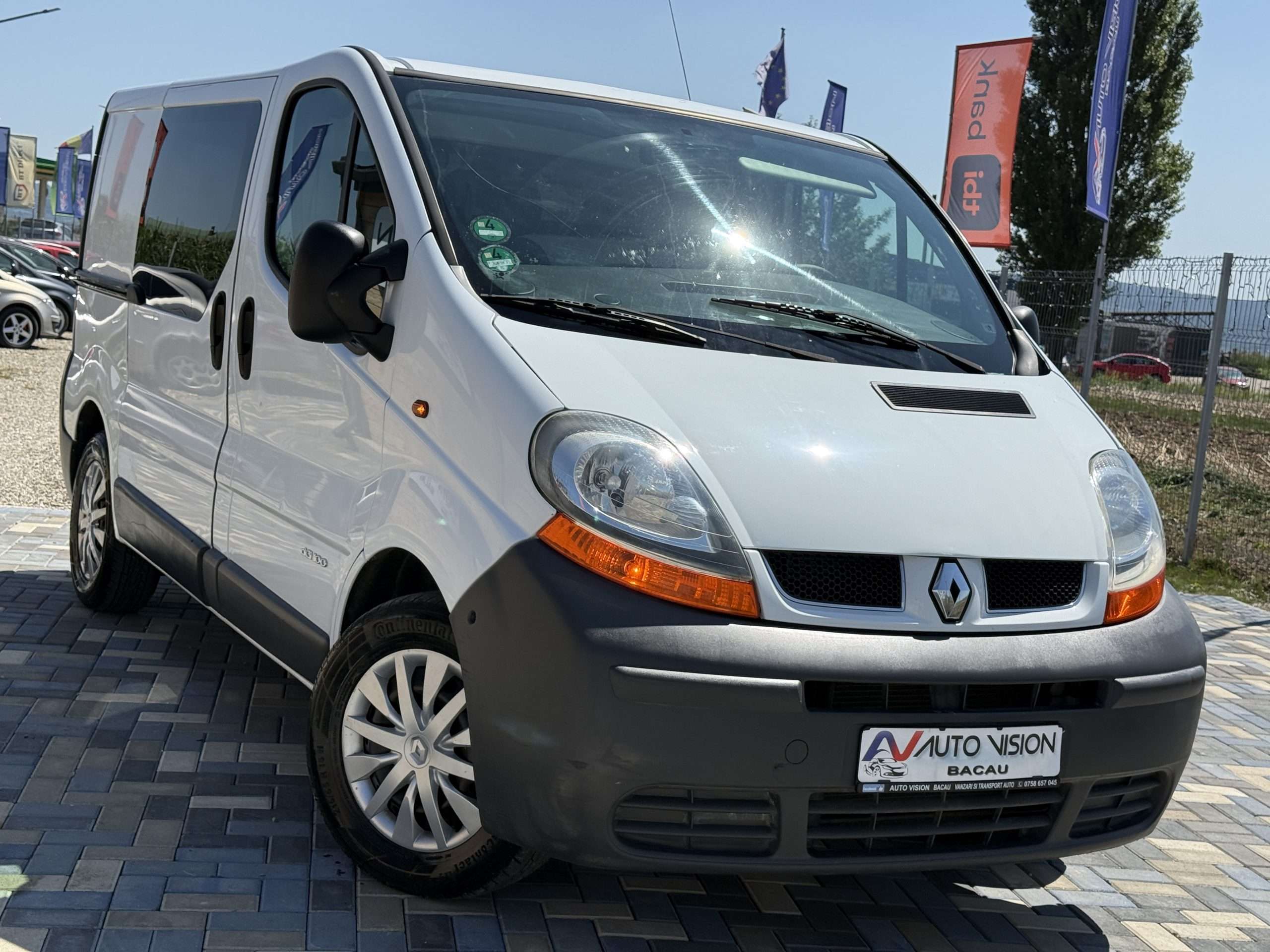 Renault Trafic 1.9 Dci Diesel 101CP 10/2005 6+1 trepte AC Compet functional Import Germania!