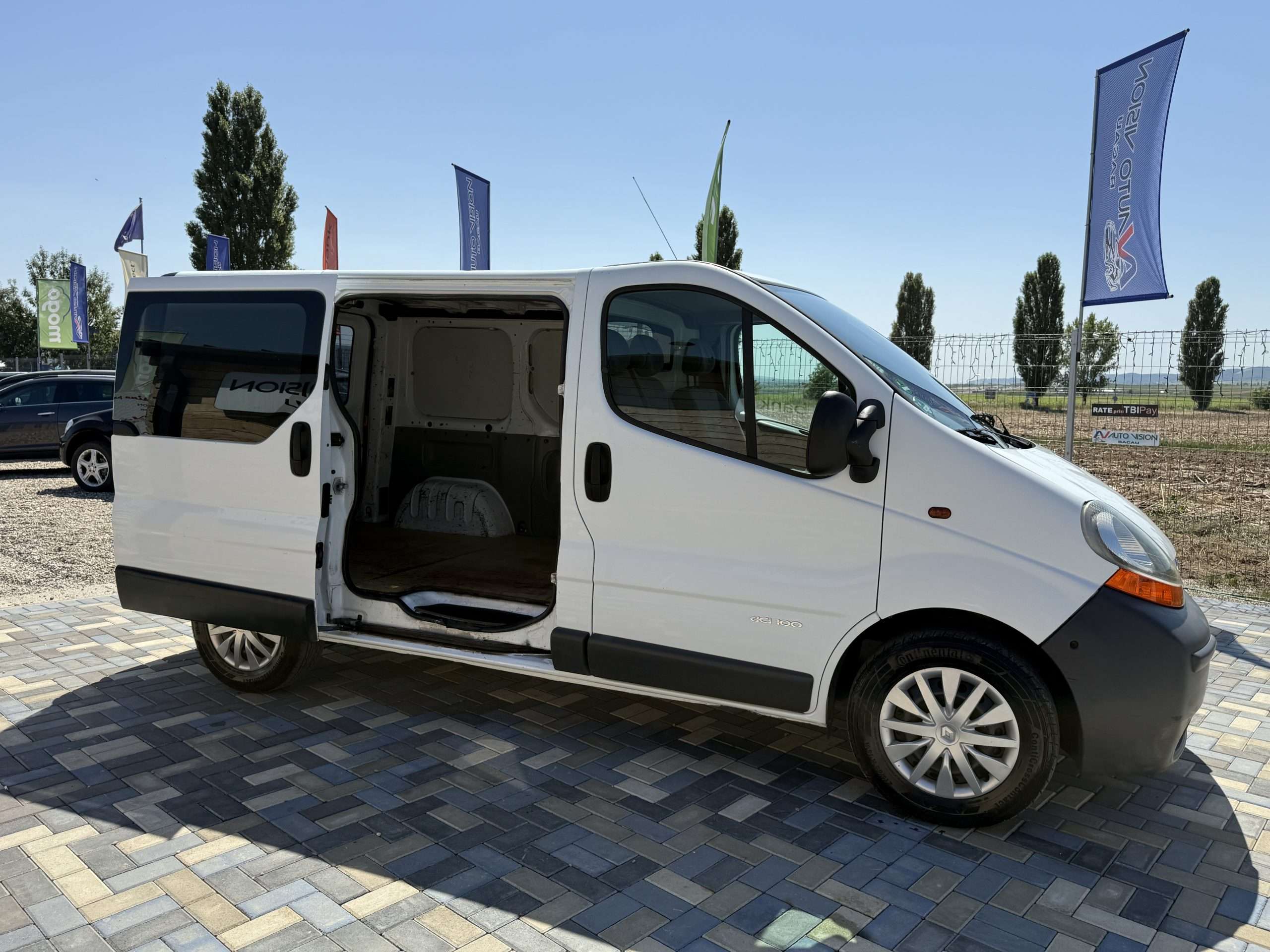 Renault Trafic 1.9 Dci Diesel 101CP 10/2005 6+1 trepte AC Compet functional Import Germania!