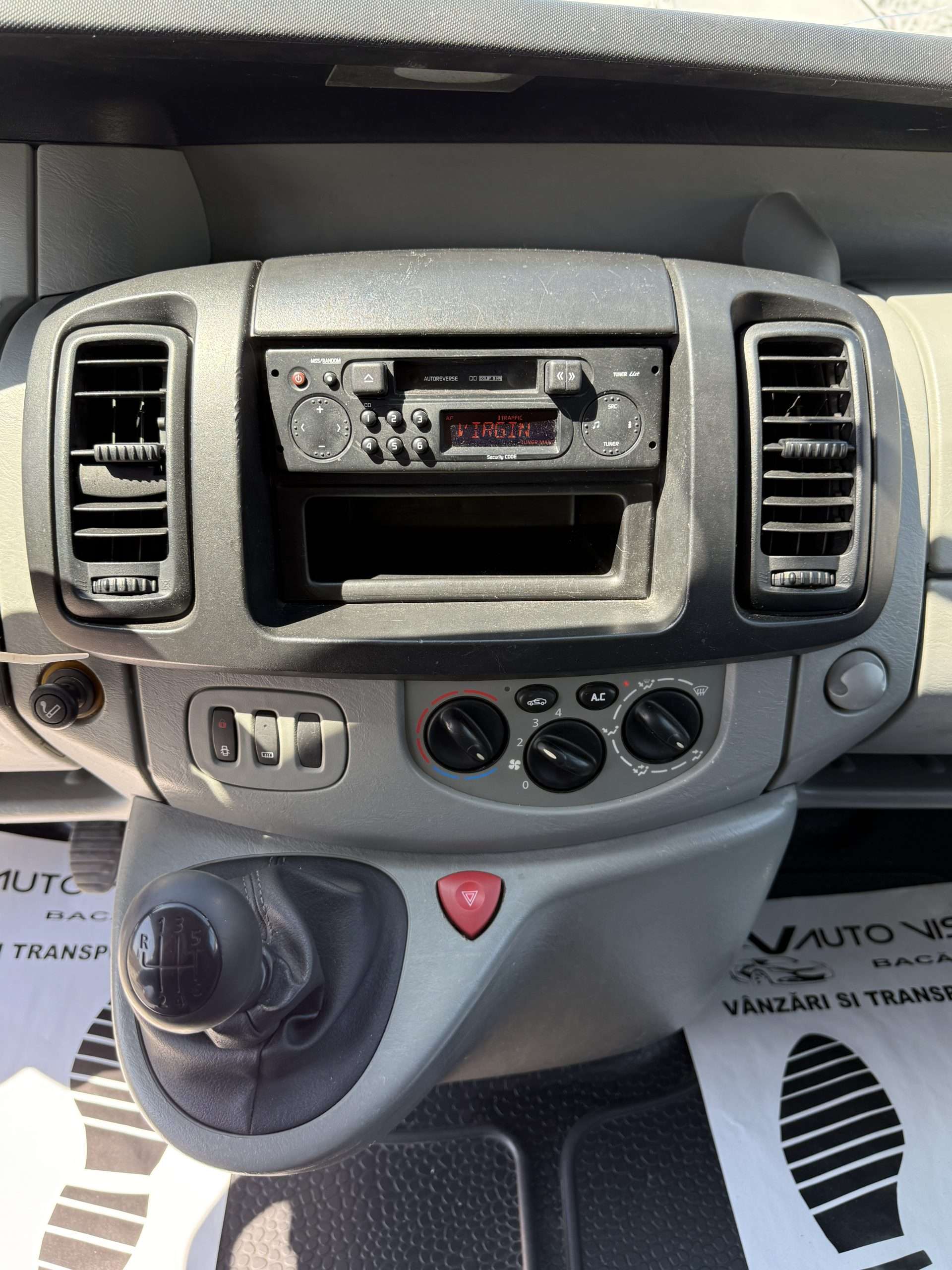 Renault Trafic 1.9 Dci Diesel 101CP 10/2005 6+1 trepte AC Compet functional Import Germania!