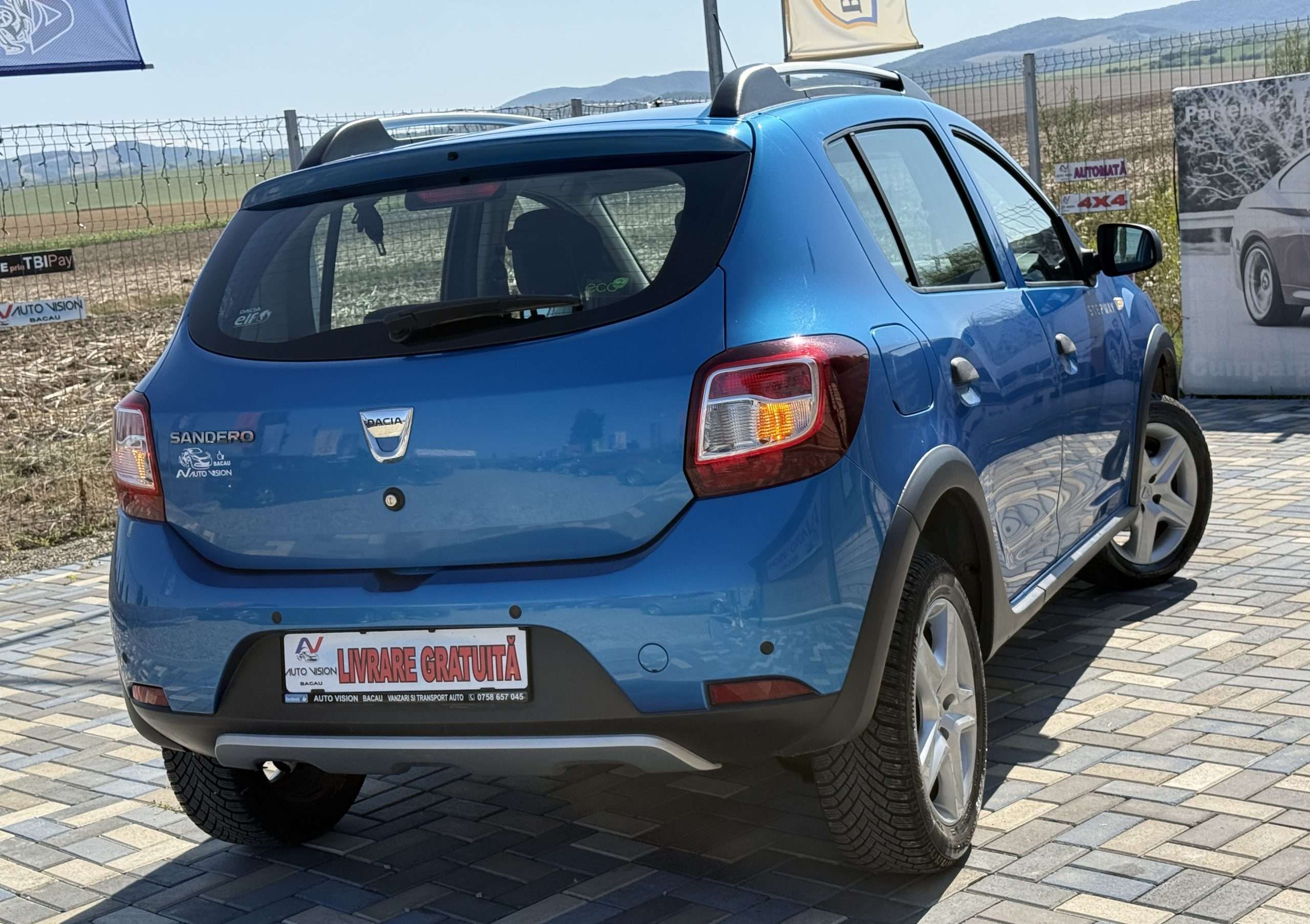 Dacia Sandero Stepway 0.9 Tce 90Cp 05/2015 Euro5 AC NAV in stare impecabila import Germania!