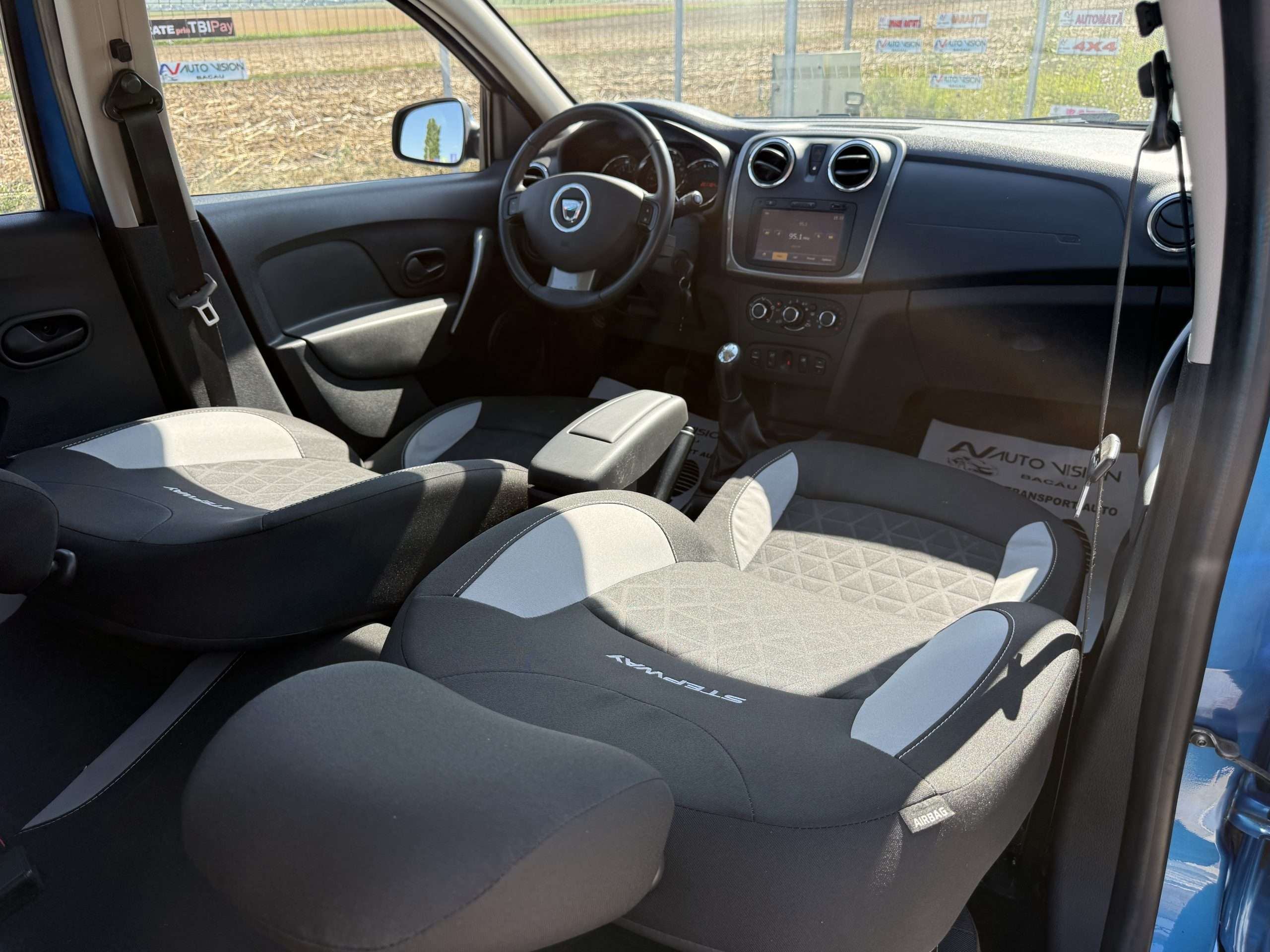 Dacia Sandero Stepway 0.9 Tce 90Cp 05/2015 Euro5 AC NAV in stare impecabila import Germania!