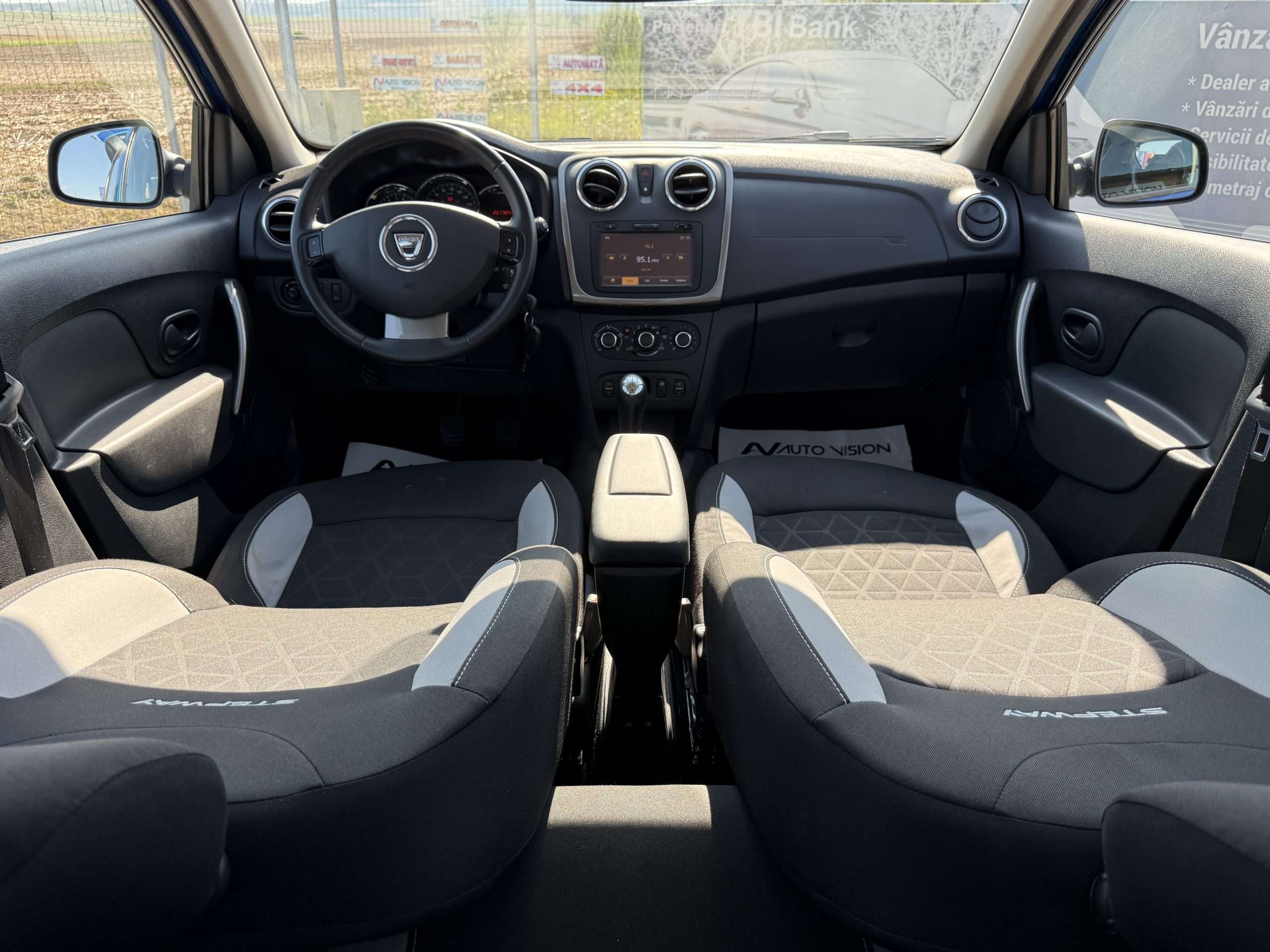 Dacia Sandero Stepway 0.9 Tce 90Cp 05/2015 Euro5 AC NAV in stare impecabila import Germania!